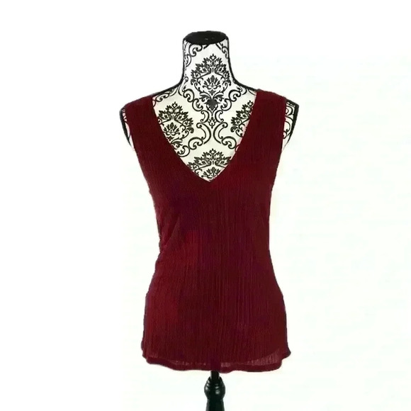 Banana Republic Solid Red Textured sleeveless deep V-Neck Top, M - Picture 2 of 8